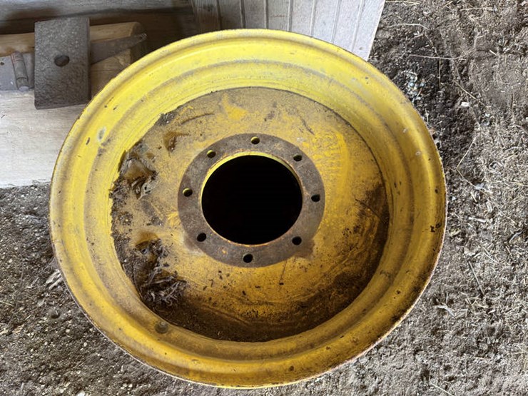 #1417-•-8-bolt-rim-image-2