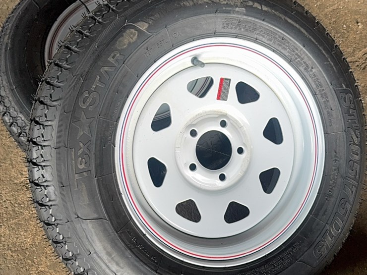 pair-of-trailer-tires-205/75/d15-image-1