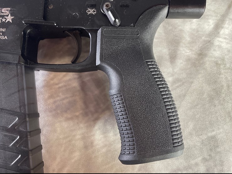 #4388-•-utas-ut-9-machine-9mm-luger-pistol,-sn:-ut-24a005074-image-17