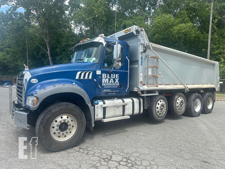 2021-mack-granite-64fr-image-1