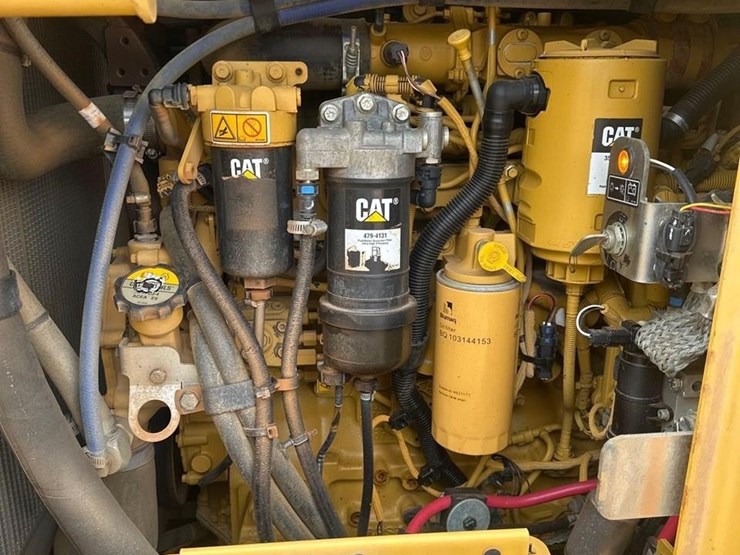 2019-caterpillar-953k-image-27