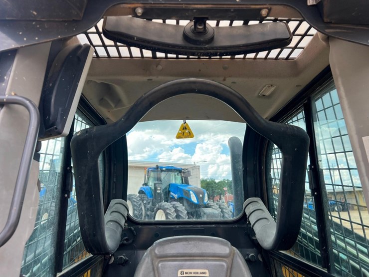 2021-new-holland-c327-image-20