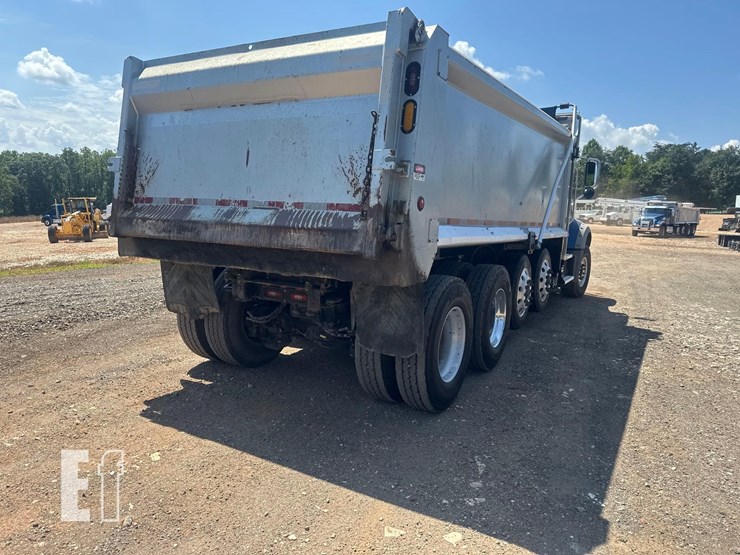 2021-mack-granite-64fr-image-6