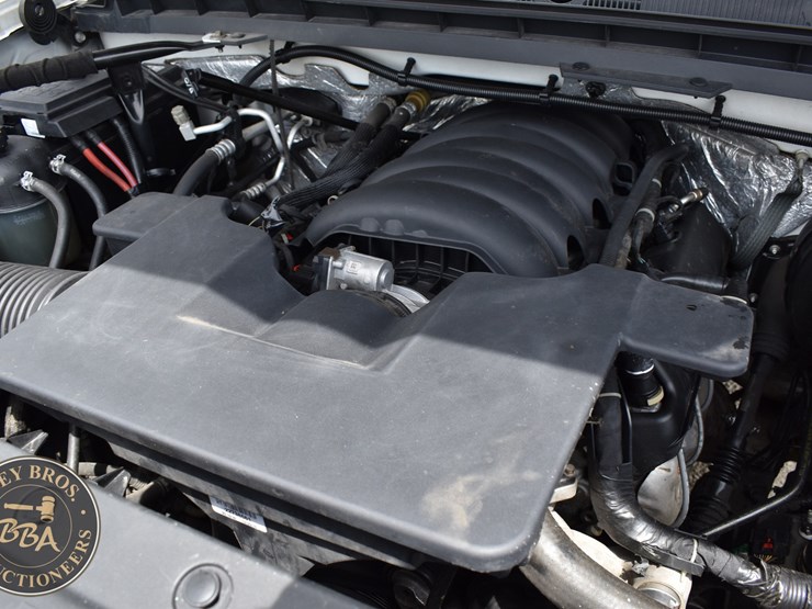 2017-chevrolet-silverado-1500-image-43