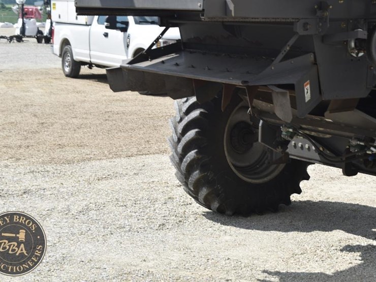 2007-massey-ferguson-9690-image-21