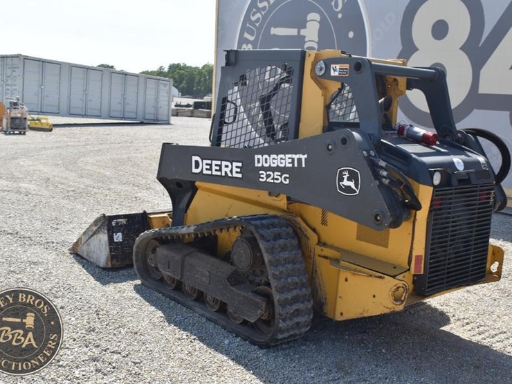 2019-deere-325g-image-14