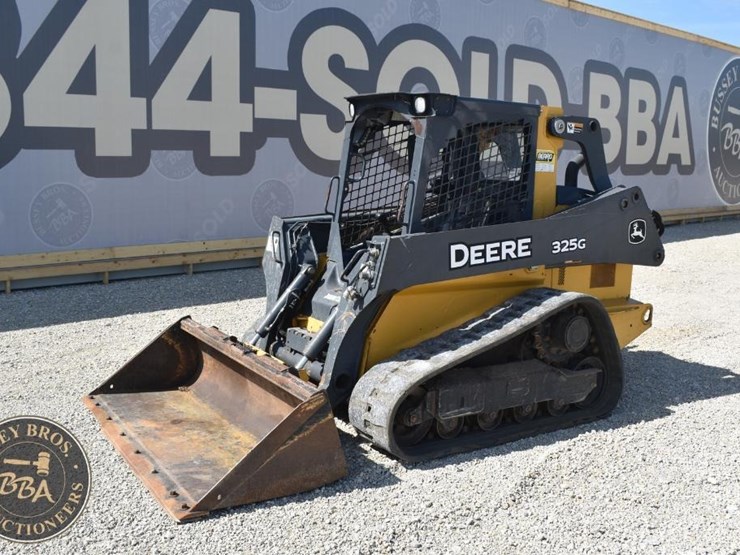 2019-deere-325g-image-3