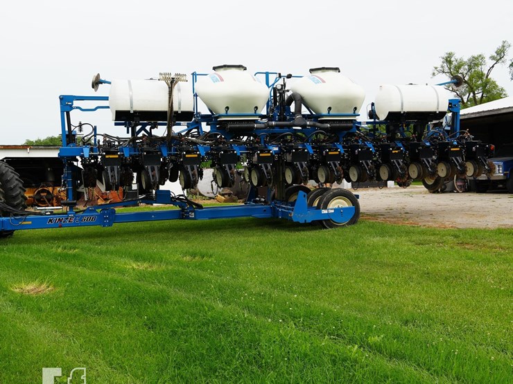 2013-kinze-3600asd-image-7
