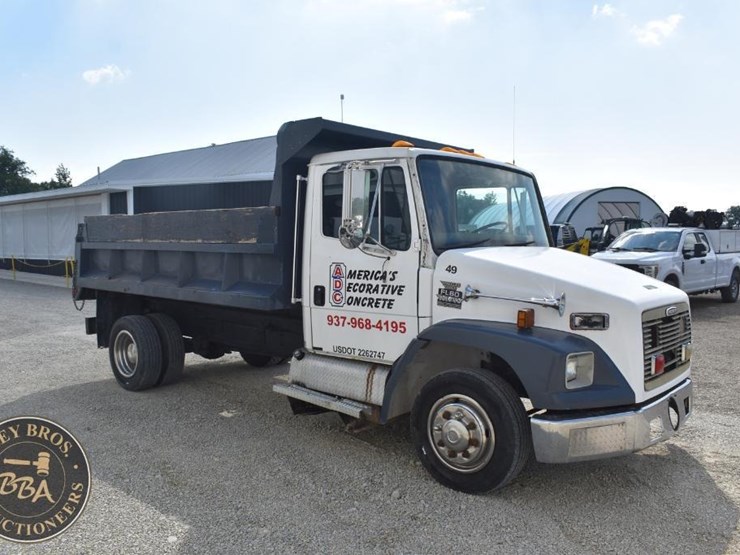 1999-freightliner-fl60-image-14
