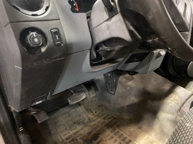 2012-ford-f350-image-17