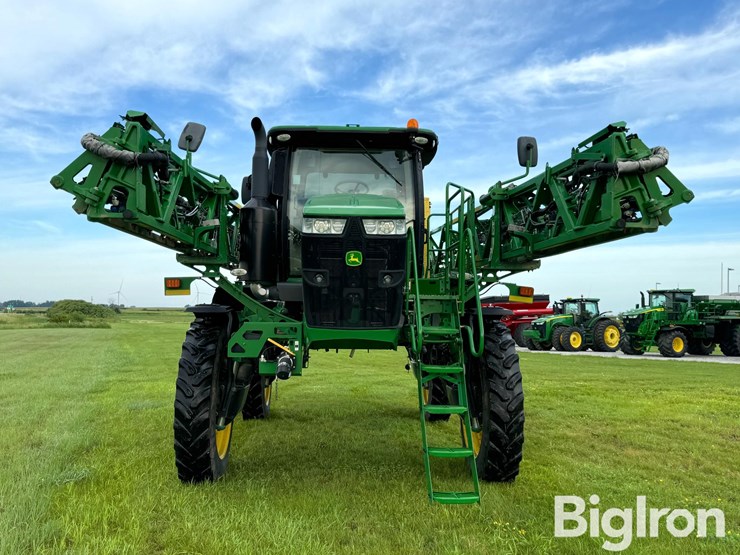 2020-john-deere-r4038-image-2