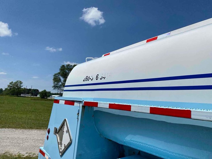 fuel-truck-bed---2,100-gals-image-7