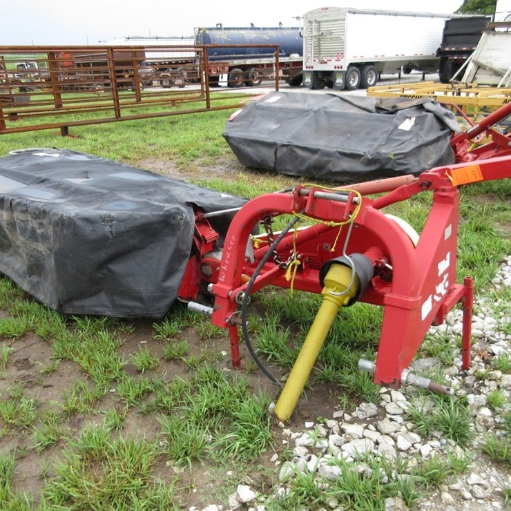 NEW HOLLAND HM236