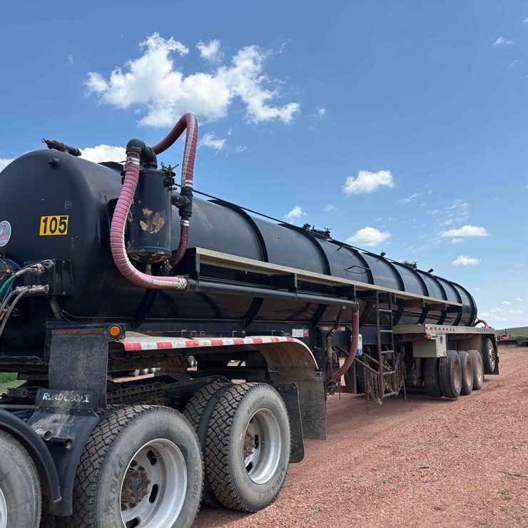 2013 Dragon Mfg. Vac Tanker Trailer