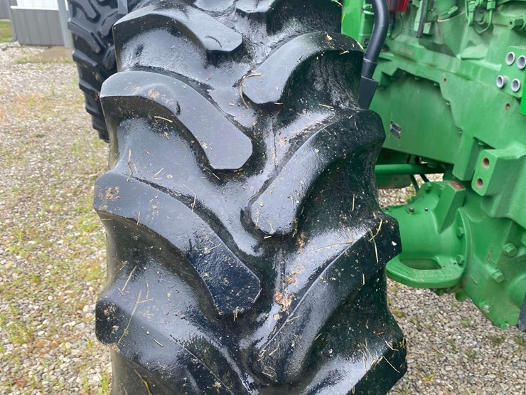 2016-john-deere-8245r-image-45
