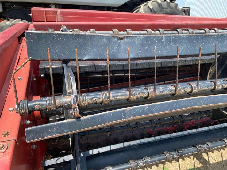 case-ih-8340-image-10