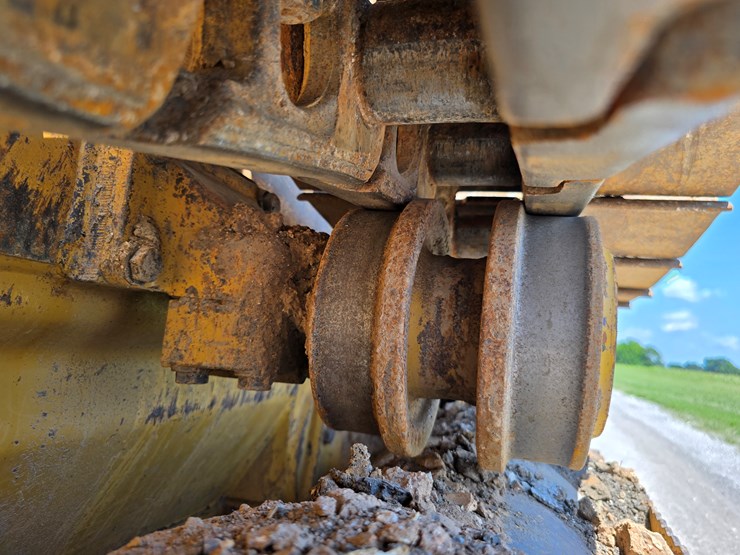 2005-caterpillar-953c-image-79