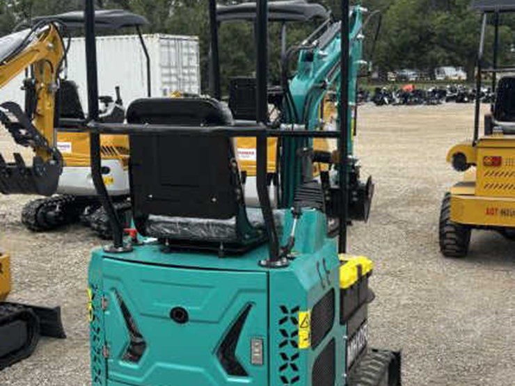 #108-•-cfg-industrial-mini-excavator-image-3