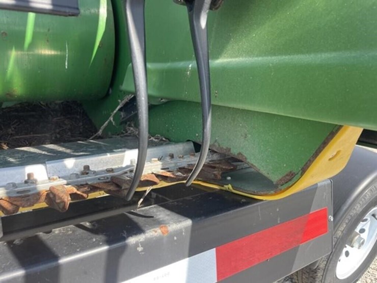 2005-john-deere-620f-image-30