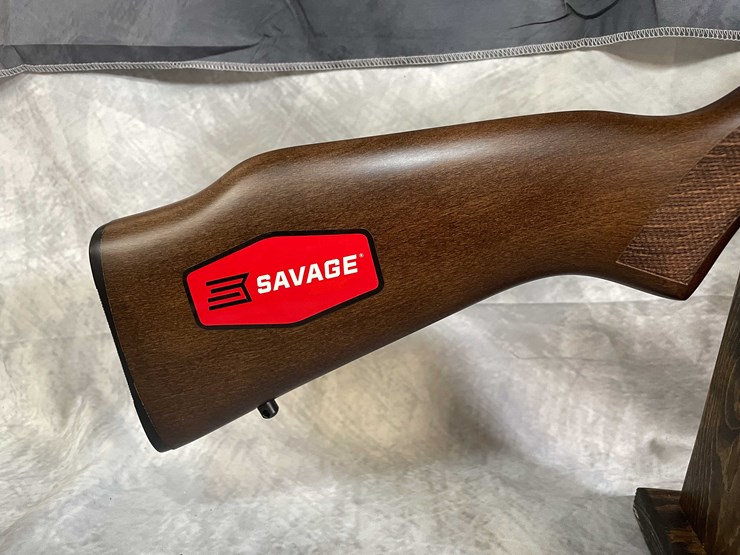 #4453-•-savage-93r17-17-hmr-bolt-action-rifle,-sn:-4161682-image-6