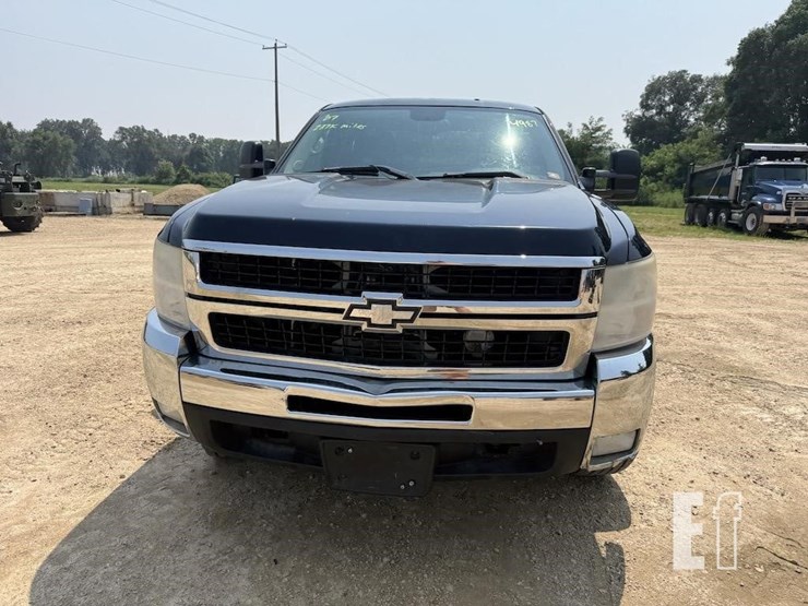 2007-chevrolet-2500-image-2