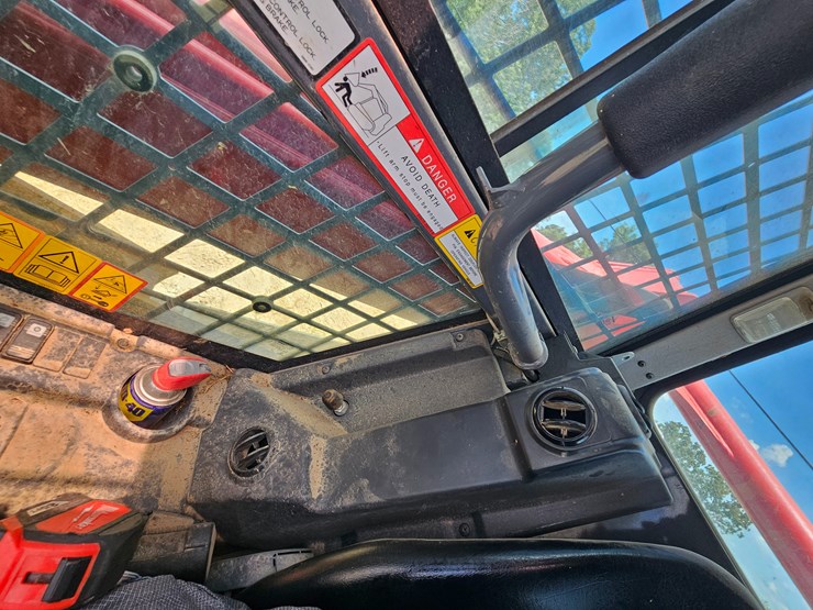 takeuchi-tl10v2-image-42