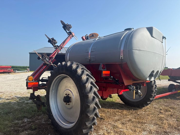 case-ih-2800-image-6