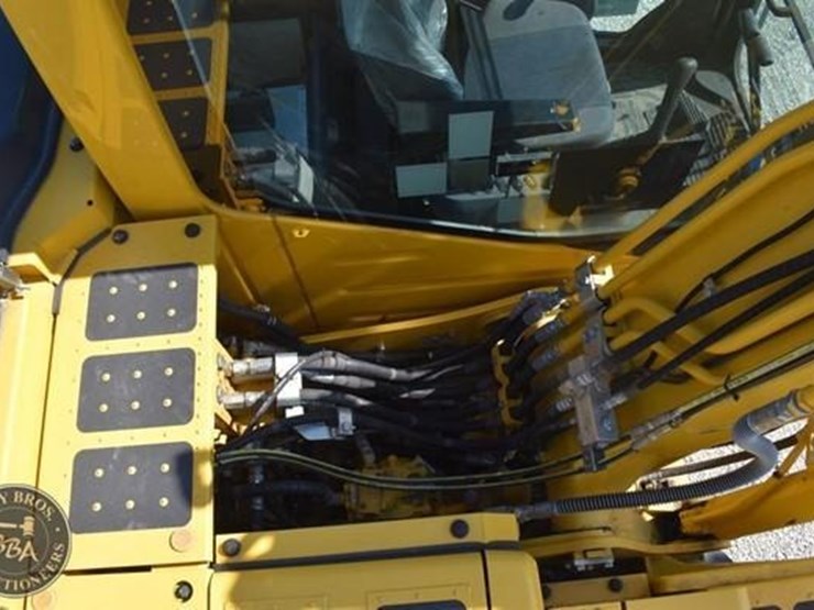 2022-komatsu-pc130-11-image-56