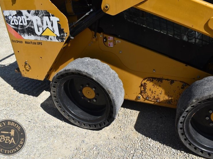 2018-caterpillar-262d-image-51