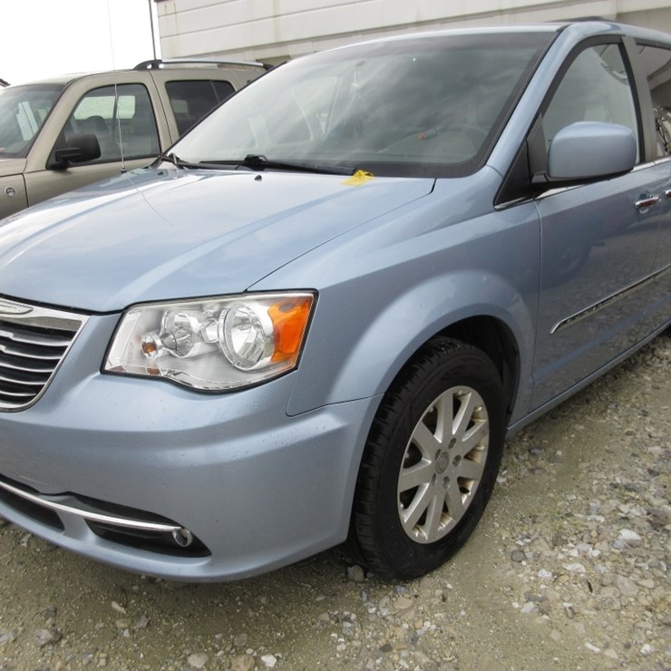 2016 CHRYSLER TOWN & COUNTRY