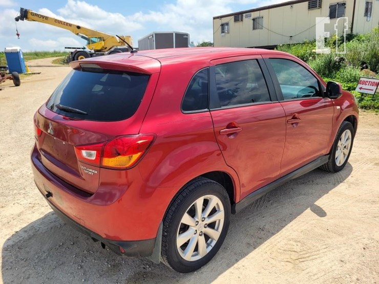 2015-mitsubishi-outlander-image-6