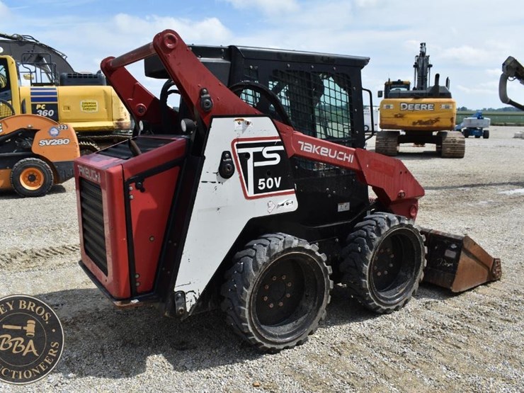 2017-takeuchi-ts50v-image-12