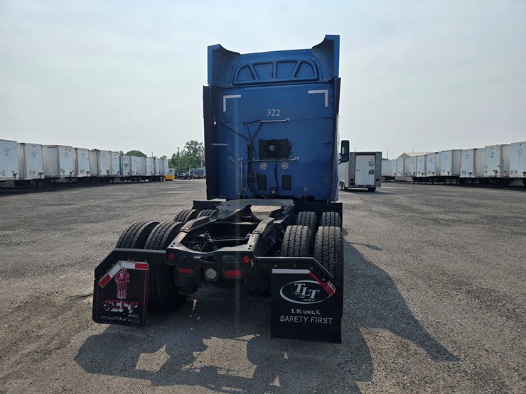 2019-peterbilt-579-image-21