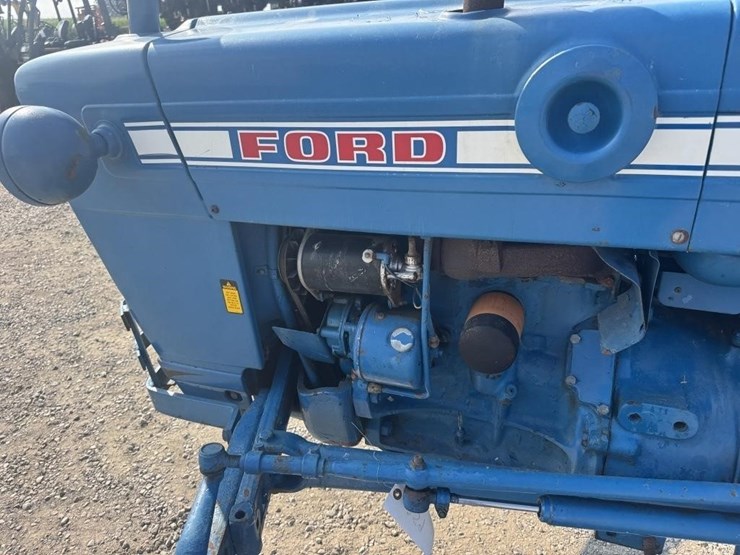 ford-4000-image-11