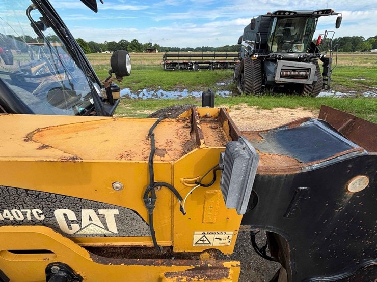 caterpillar-th407c-image-21