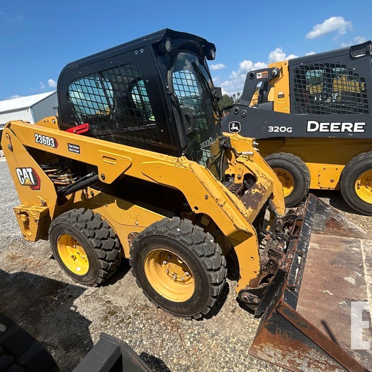 2021 CATERPILLAR 236D3