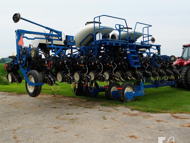 2013-kinze-3600asd-image-1