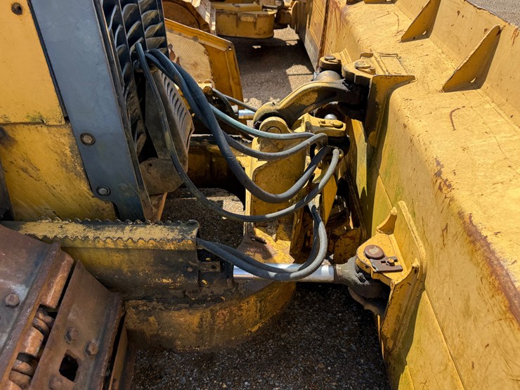 deere-650h-image-25