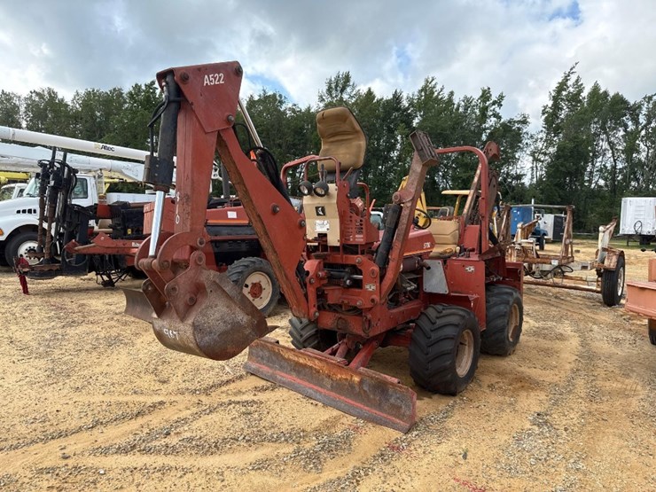 2002-ditch-witch-5700-image-2