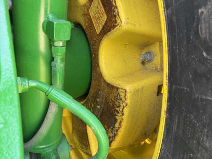 2014-john-deere-8270r-image-24