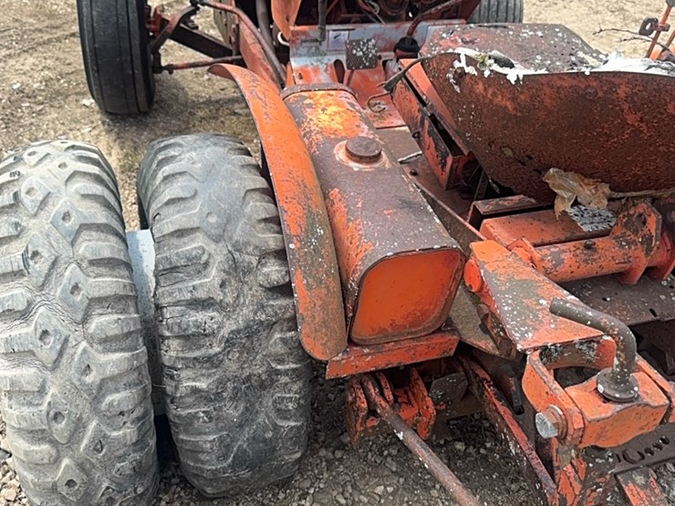 jacobsen-tractor-image-10