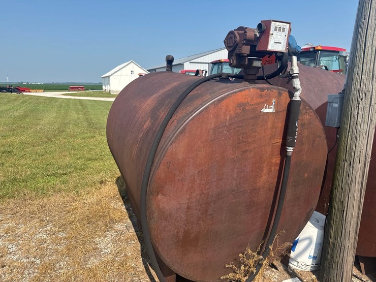 tag-#250,-500-gal-skid-fuel-tank-image-1