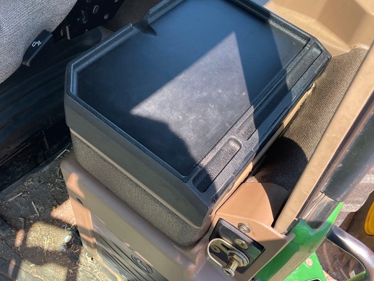 2006-john-deere-9220-image-75