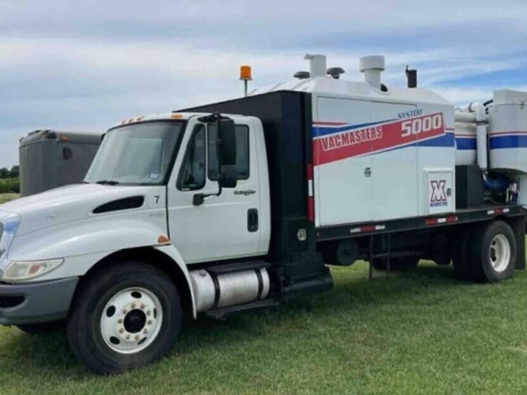 2014-international-durastar-4300-image-1