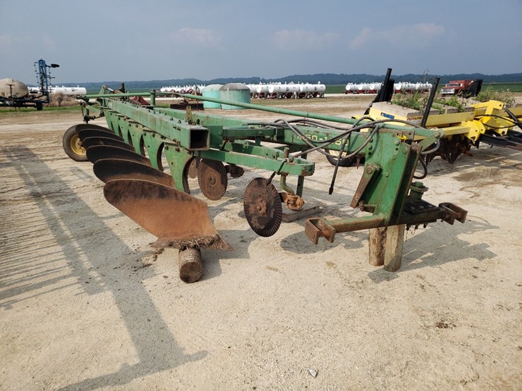 john-deere-6-image-1