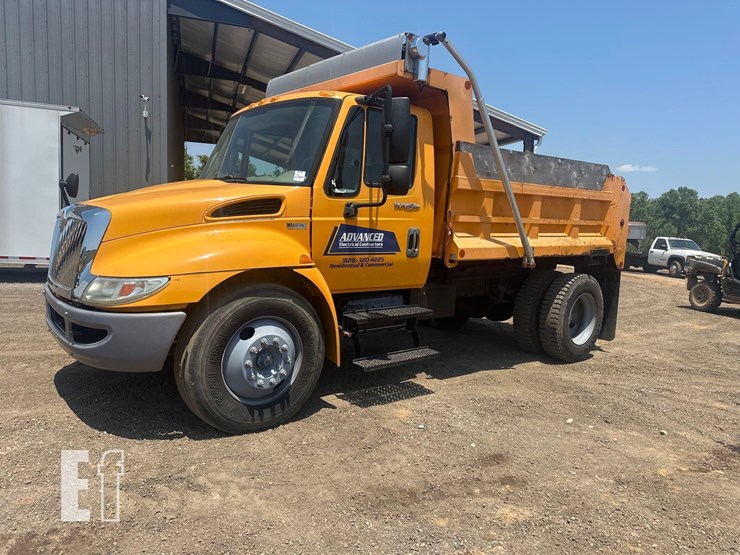 2013-international-durastar-4300-image-1