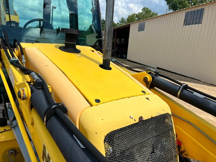 2008-new-holland-b110-image-33