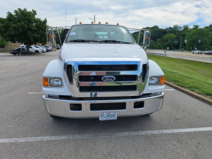 2004-ford-f650-image-49