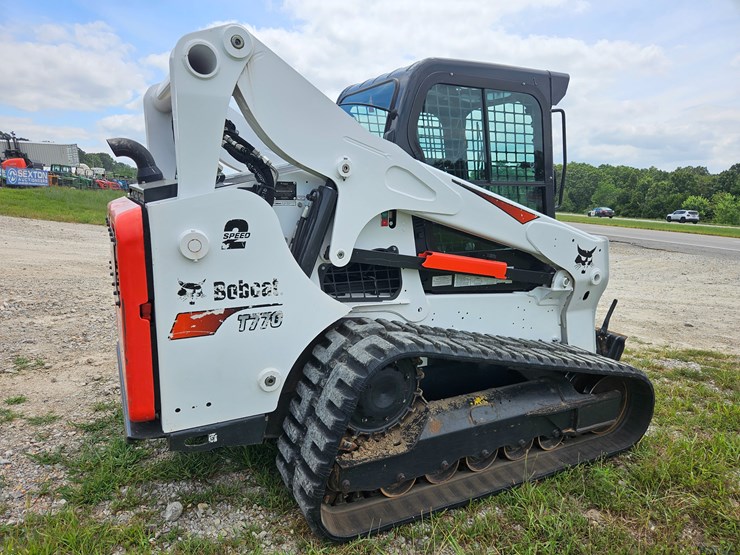 2021-bobcat-t770-image-16