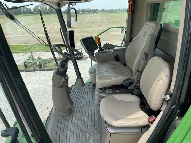 2015-john-deere-s660-image-28